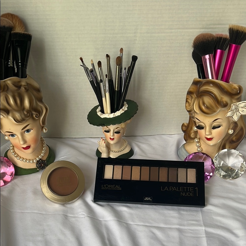 L'Oreal La Palette Nude 1 Eyeshadow Palette Malani Face Powder 10 Chestnut